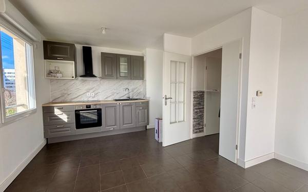 Appartement à vendre    3 pièces • 61,50 m2 Créteil