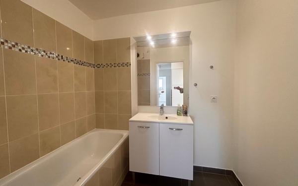 Appartement à vendre    3 pièces • 61,50 m2 Créteil