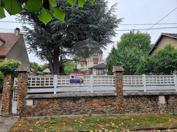 Maison 4 chambre(s) à vendre - Sucy-en-Brie, Val-de-Marne - 94