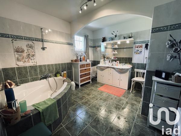 Maison à vendre 5 pièces 130 m² L'Isle-sur-la-Sorgue