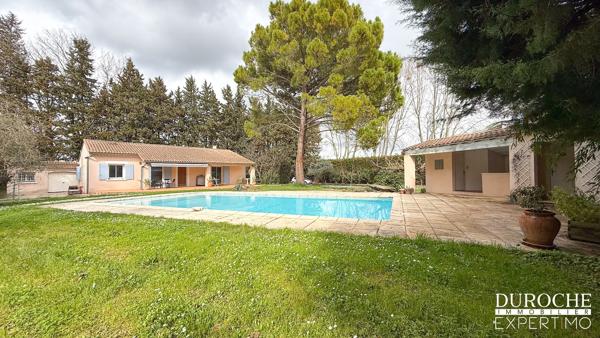 Maison de plain-pied à vendre à Monteux – 120 m², terrain de 3 620 m², piscine
