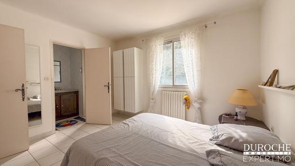 Maison de plain-pied à vendre à Monteux – 120 m², terrain de 3 620 m², piscine