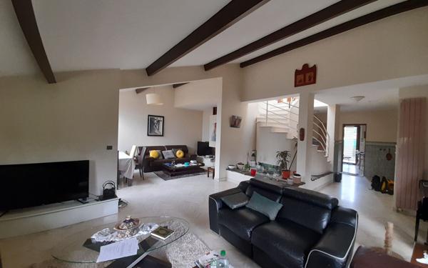 Maison à vendre    6 pièces •  Chevilly-Larue