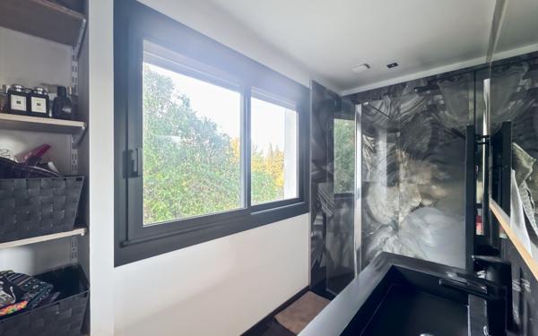 Maison à vendre    6 pièces • 195,68 m2 Martigues