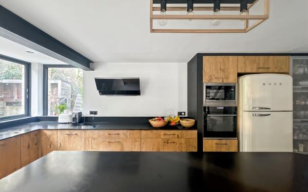 Maison à vendre    6 pièces • 195,68 m2 Martigues