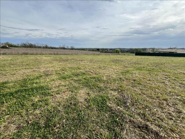 Terrain à vendre |  Mirande |  1470 m²