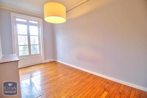 Appartement à louer 2 pièces 50.7m²
