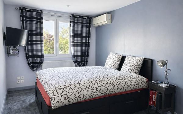 Immeuble à vendre    8 pièces •  Chennevières-sur-Marne