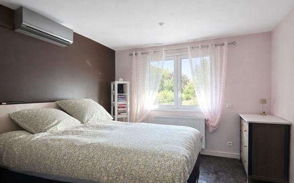 Immeuble à vendre    8 pièces •  Chennevières-sur-Marne