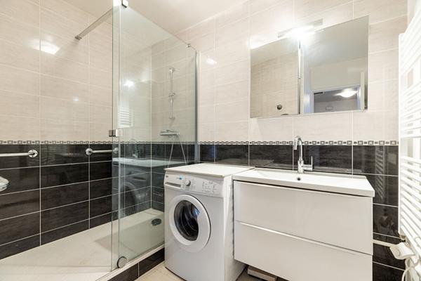 2 pièce(s) 67.59 m2 Balcon -place de parking