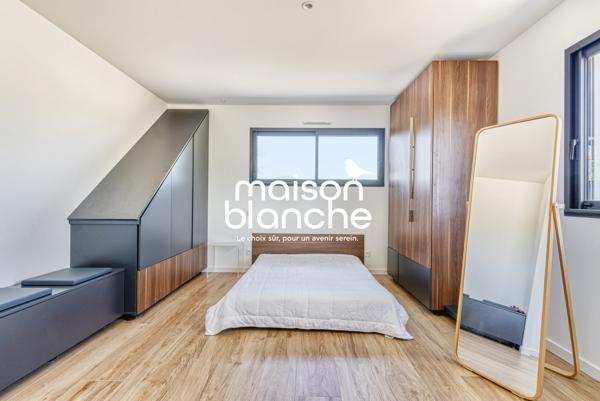 Maison contemporaine à Montreuil-Juigné