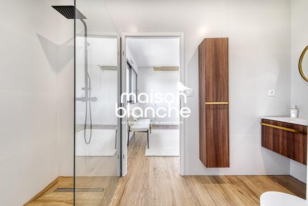 Maison contemporaine à Montreuil-Juigné