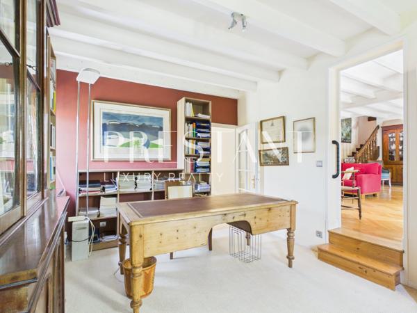 Maison basque au calme avec jardin – Proche du bourg, ARBONNE