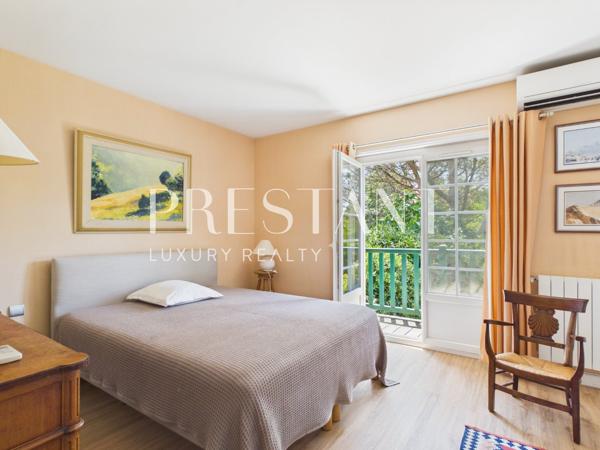 Maison basque au calme avec jardin – Proche du bourg, ARBONNE