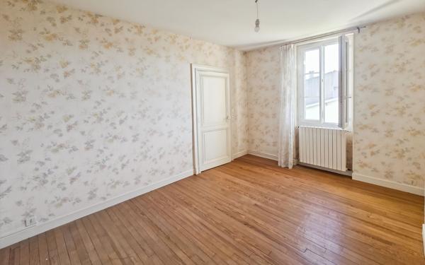 Maison à vendre    4 pièces • 100 m2 Le Passage