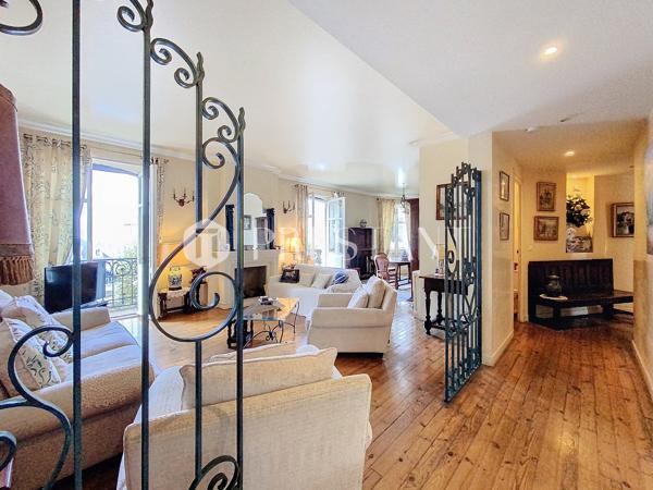 Appartement de caractère de 4 pièces à Biarritz, à deux pas de la place Clémenceau, BIARRITZ