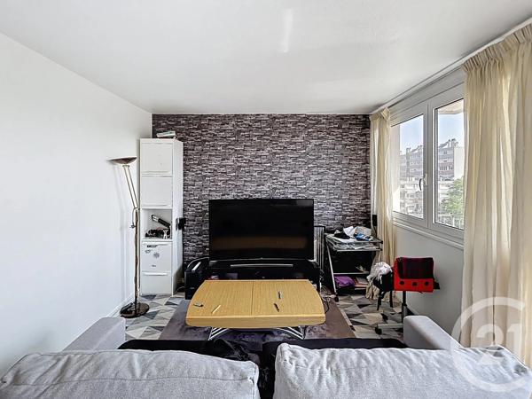 Appartement F2 à vendre  2 pièces - 34,70 m 2   MELUN  - 77