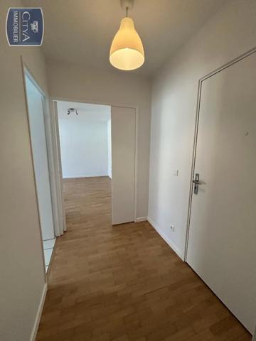 Appartement à louer 3 pièces 65.9m²