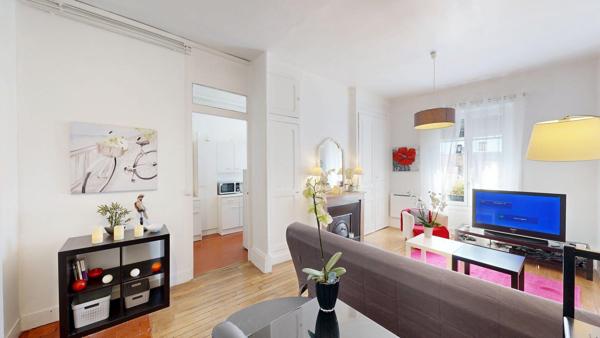 Proche Quai du Rhône- rue Cavenne 41.99 m2