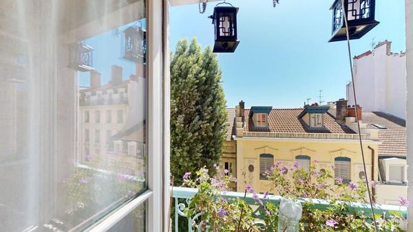 Proche Quai du Rhône- rue Cavenne 41.99 m2