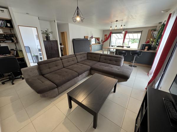Maison
         4 pièces
        - 102 m² 299 620 € *