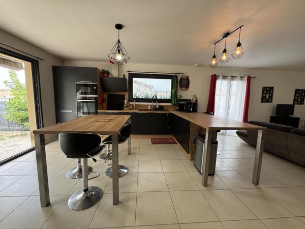 Maison
         4 pièces
        - 102 m² 299 620 € *