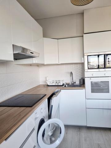 GRAND STUDIO CALME VUE DEGAGEE 5mn de la EIFFEL TOWER