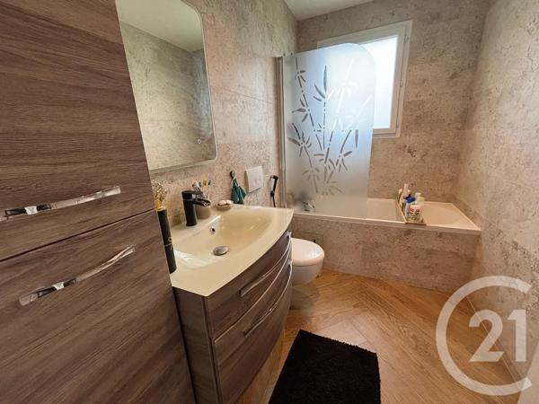Maison à vendre  6 pièces - 103,61 m 2   CLAYE SOUILLY  - 77