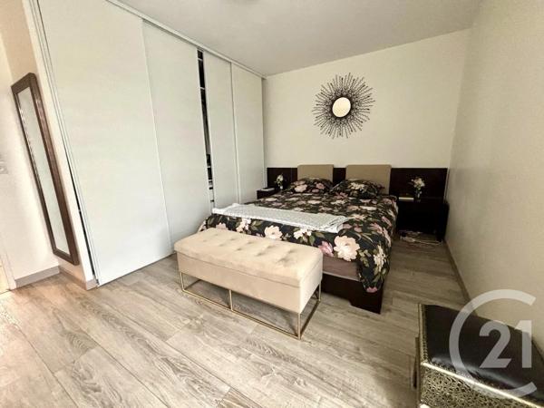 Maison à vendre  6 pièces - 103,61 m 2   CLAYE SOUILLY  - 77
