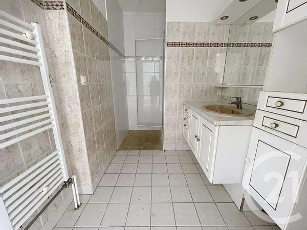 Appartement F3 à vendre  3 pièces - 60 m 2   PONTAULT COMBAULT  - 77