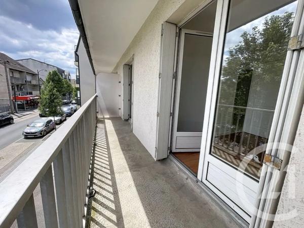 Appartement F3 à vendre  3 pièces - 60 m 2   PONTAULT COMBAULT  - 77