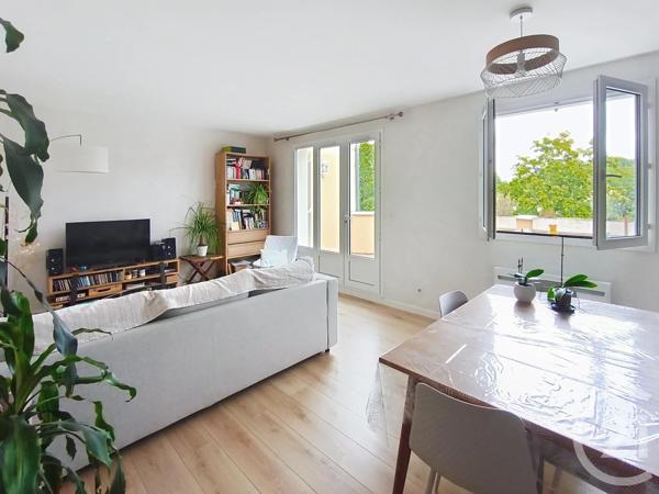 Appartement F3 à vendre  3 pièces - 71,16 m 2   ST JEAN DE BRAYE  - 45