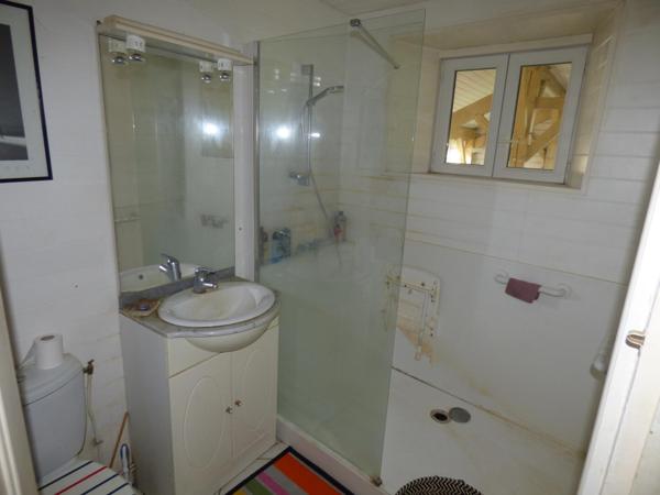 Maison de village, 140 m², 4 chambres, terrain de 2 265 m²