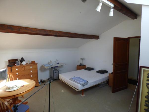 Maison de village, 140 m², 4 chambres, terrain de 2 265 m²