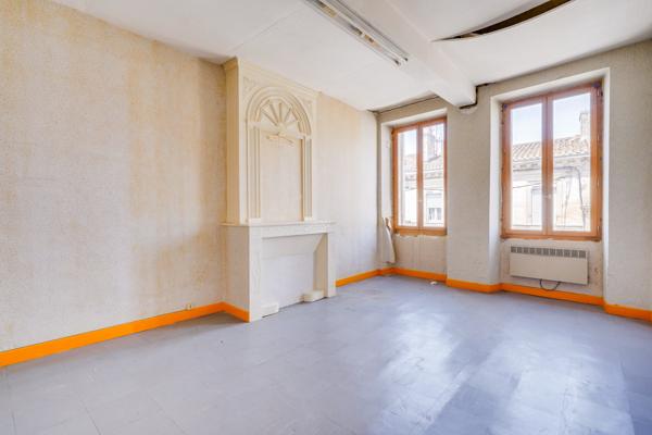 Maison 11 pièces de 260m2 sur parcelle de 185m2