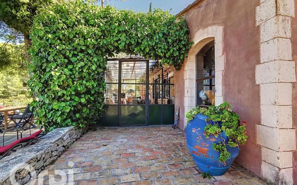 Maison à vendre    4 pièces •  Le Beausset