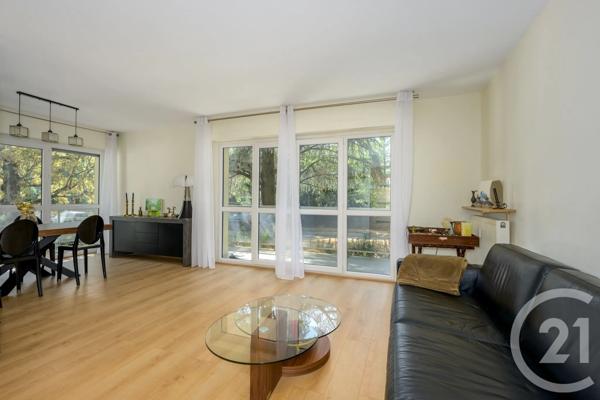 Appartement F3 à vendre  3 pièces - 62,73 m 2   BRUNOY  - 91