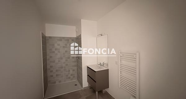 Location Appartement 3 pièces 63.9 m² - Morières-lès-avignon 84310