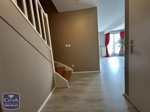 Appartement à vendre 5 pièces 125m² Corbeil-Essonnes (91100)