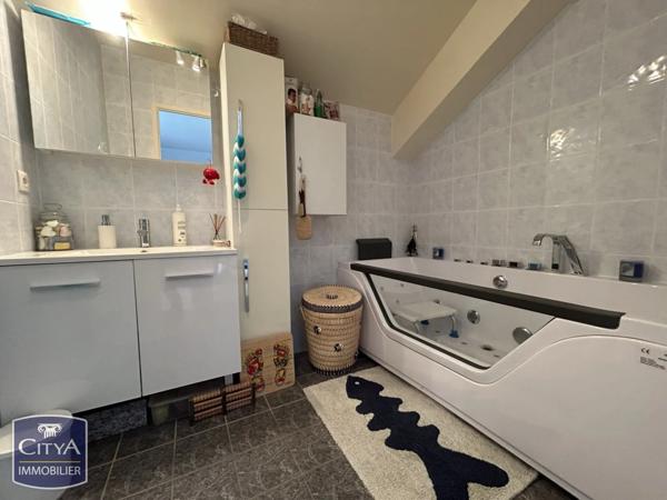 Appartement à vendre 5 pièces 125m² Corbeil-Essonnes (91100)