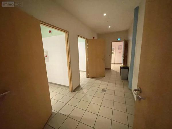 Achat - Fonds et/ou murs commerciaux Cormontreuil 51350 1053 m 2 4564 m 2
