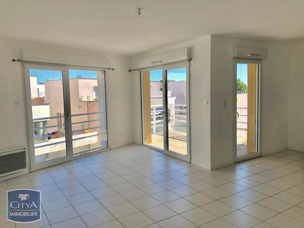 Appartement à louer 4 pièces 77.35m²