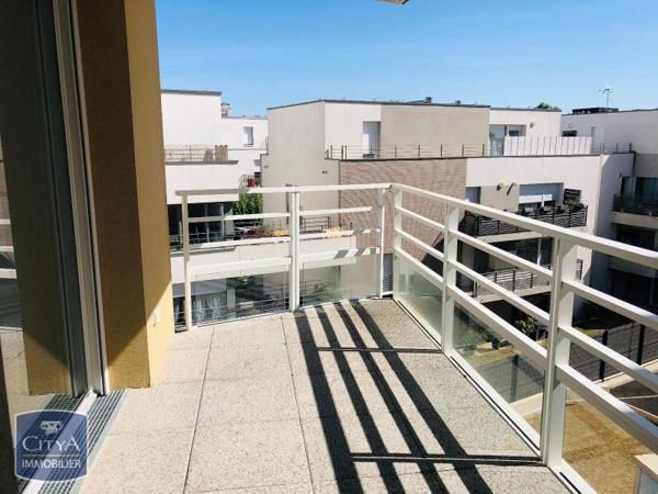 Appartement à louer 4 pièces 77.35m²