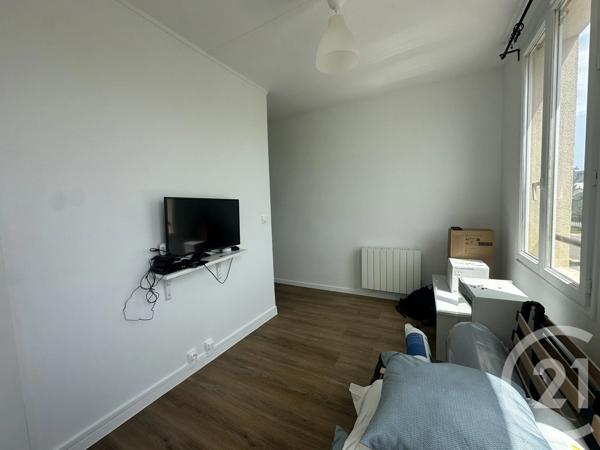 Immeuble à vendre  100 m 2   LE PETIT QUEVILLY  - 76