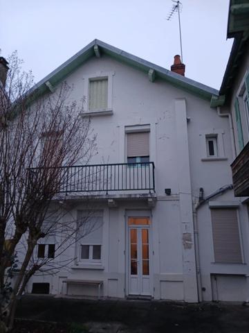 Immeuble de rapport VICHY (03)