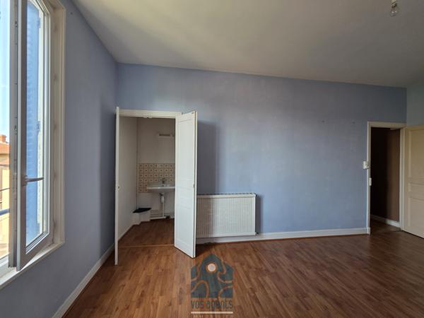 Appartement en triplex 4 pièces avec balcon et stationnement
