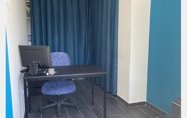 Vente Local d'activité Bureau rénové(e) Bagnols-sur-ceze   