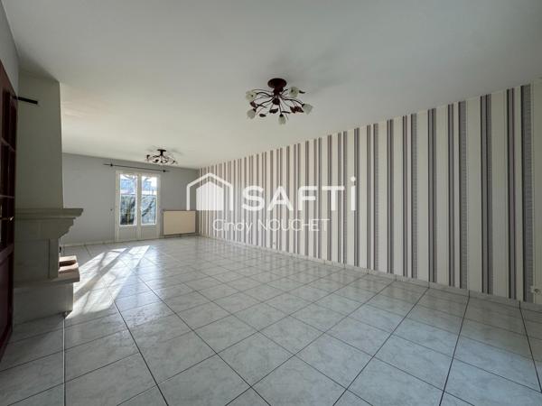 Maison de plain-pied fonctionnelle et lumineuse, idéale pour toute la famille.