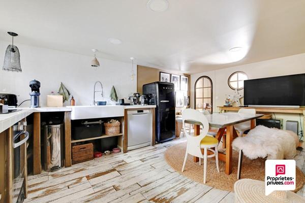 Maison d'architecte et jardin arboré à 8 minutes du RER