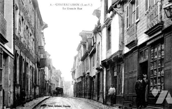 MAISON DE BOURG A VENDRE